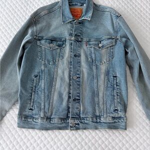 Levi's Light Blue Washed Denim Jacket - Men's Trucker Style